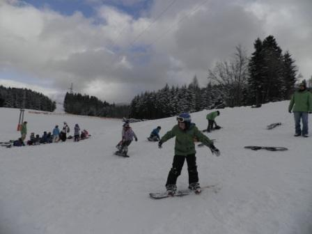 Kids on snow