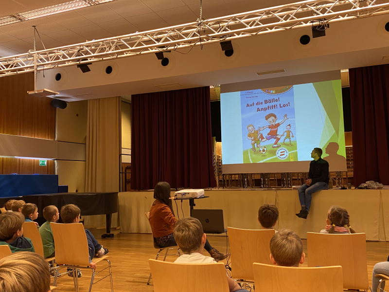 Lesung mit Hannes Hörndler
