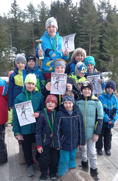 Wir sind BEZIRKSMEISTER im Langlaufen!