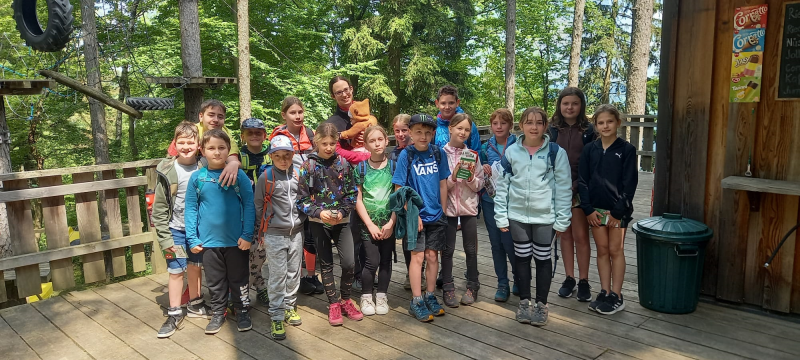 Kletterpark. Seil und Bogen