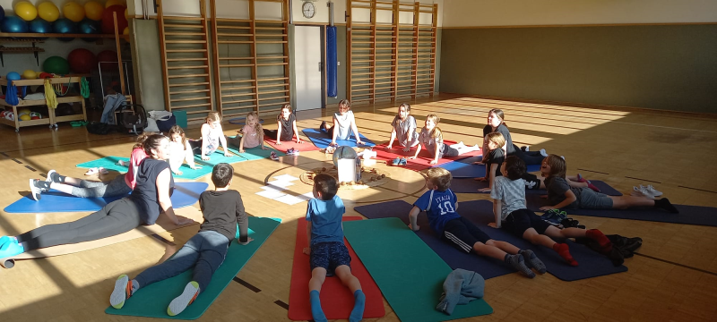 KINDERYOGA mit Katharina Bichler