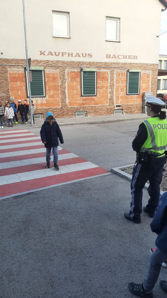 VERKEHRSSICHERHEITSTRAINING