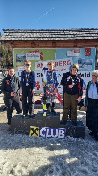HURRA! Wir sind BEZIRKSMEISTER! VS Bezirksmeisterschaften Ski Alpin und Snowboard